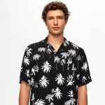 Relaxed Siyah Desenli Palmiye Desenli Kısa Kollu Yazlık Viskon Gömlek